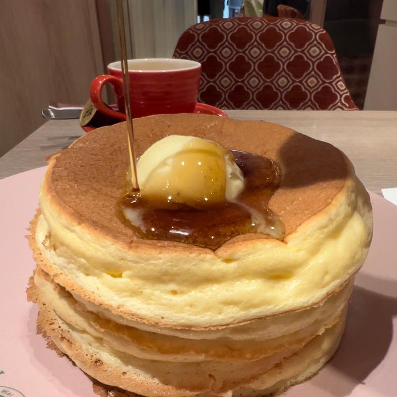 ミルフィーユパンケーキ4枚(ベルヴィル ホワイティうめだ店)の写真