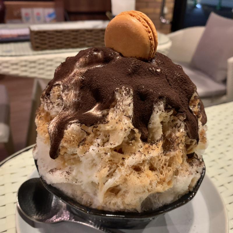 ティラミスのかき氷 バレンタインバージョン(フレンチかき氷専門店「グラスラパン」)の写真