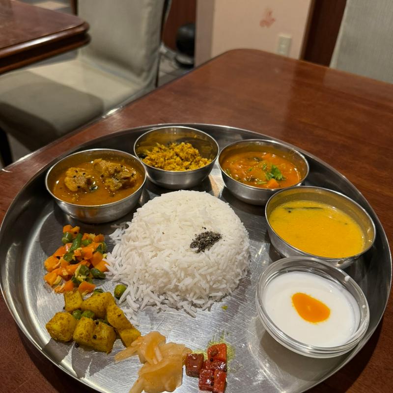 ランチミールス(ガネーシュ)の写真