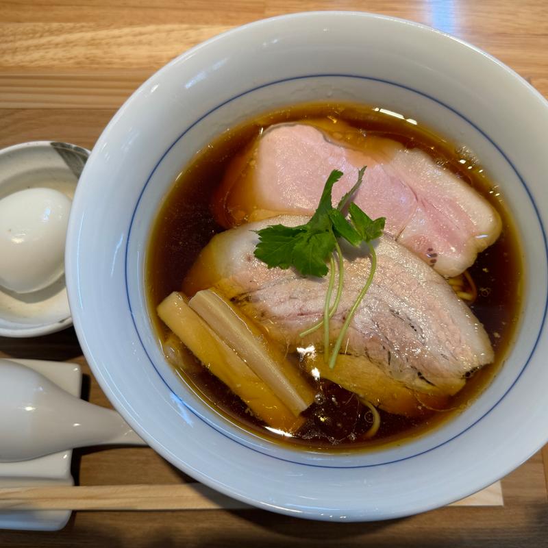 味玉醤油らぁ麺(Ramen Masamasa)の写真