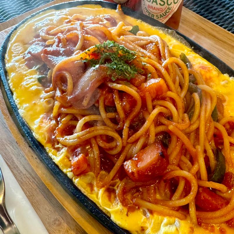 鉄板ナポリタン(ドッグキャンパーレストアオヤギ)の写真