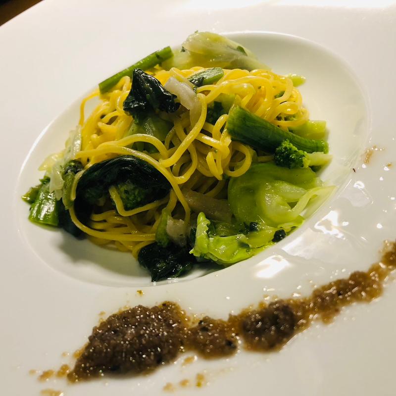 アンチョビと青菜のタリオリーニ　(リストランテ 松本)の写真