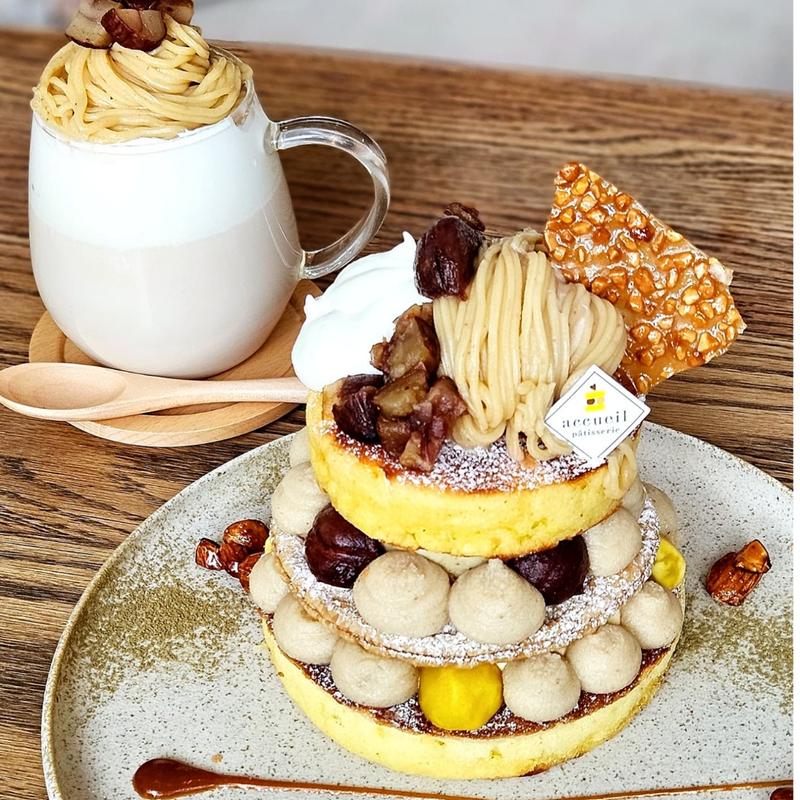 和栗クリームのマロンパイパンケーキ(カフェ アクイーユ 恵比寿)の写真