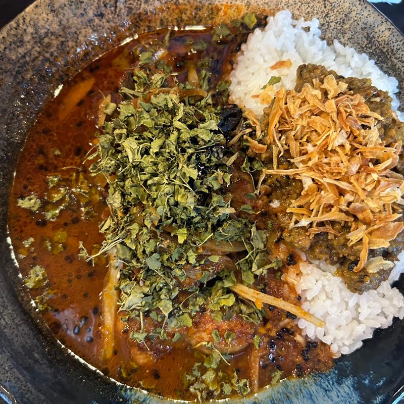 あいがけカレー(カレーノトリコ)の写真