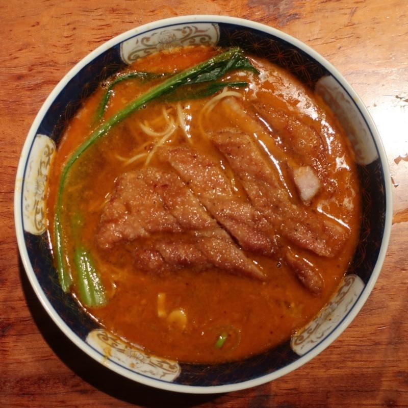 ぱいこうだんだんめん 排骨担々麺(はしご 本店)の写真