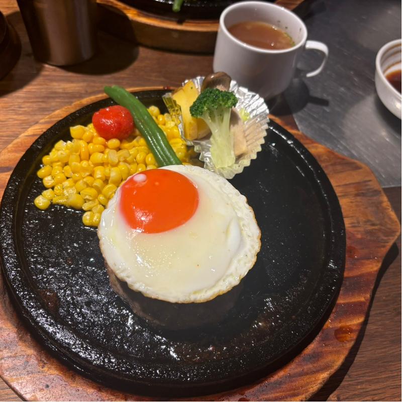 情熱石焼きハンバーグ(万両 肥後橋店 （マンリョウ）)の写真