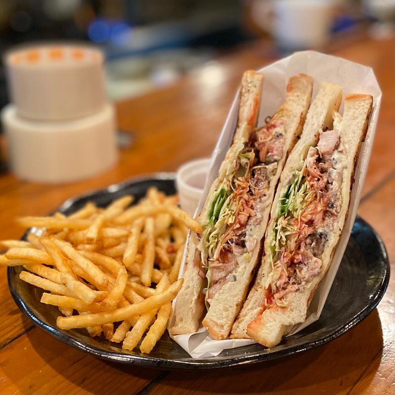 ジャークチキンサンド(グッドウッドテラス)の写真