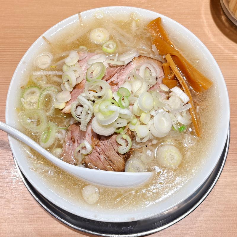 札幌塩ラーメン(札幌 六坊)の写真