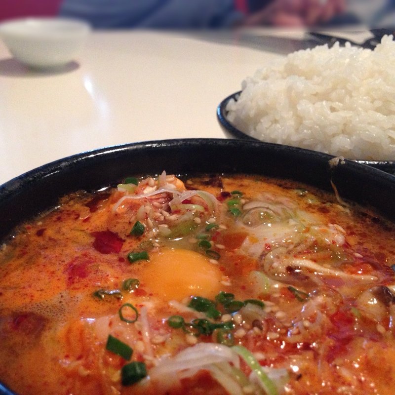 スンドュブ定食(焼肉六区)