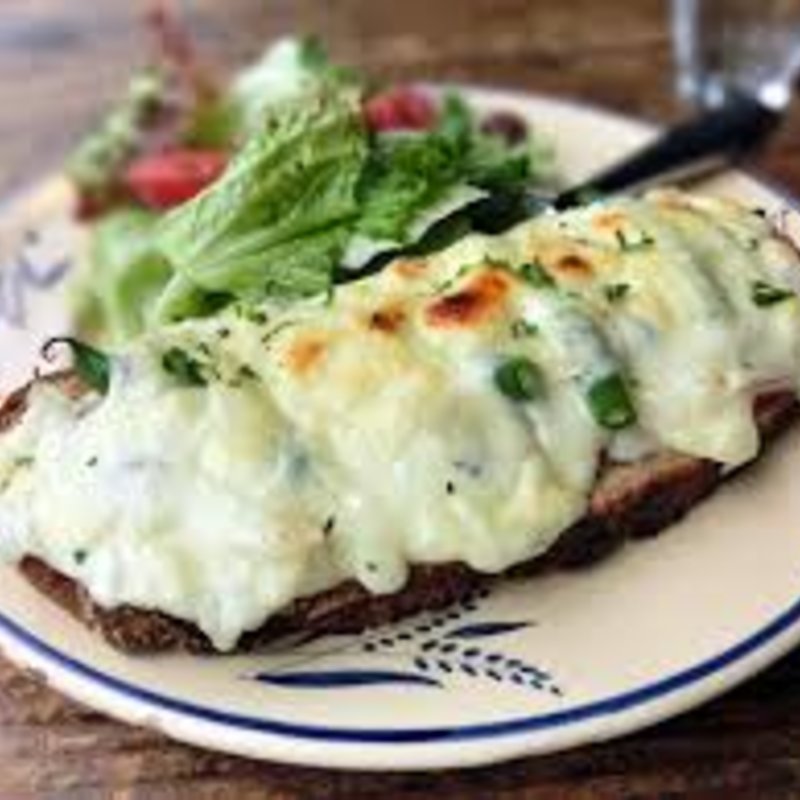 チーズとトマトのトーストパン(ルヴァン)