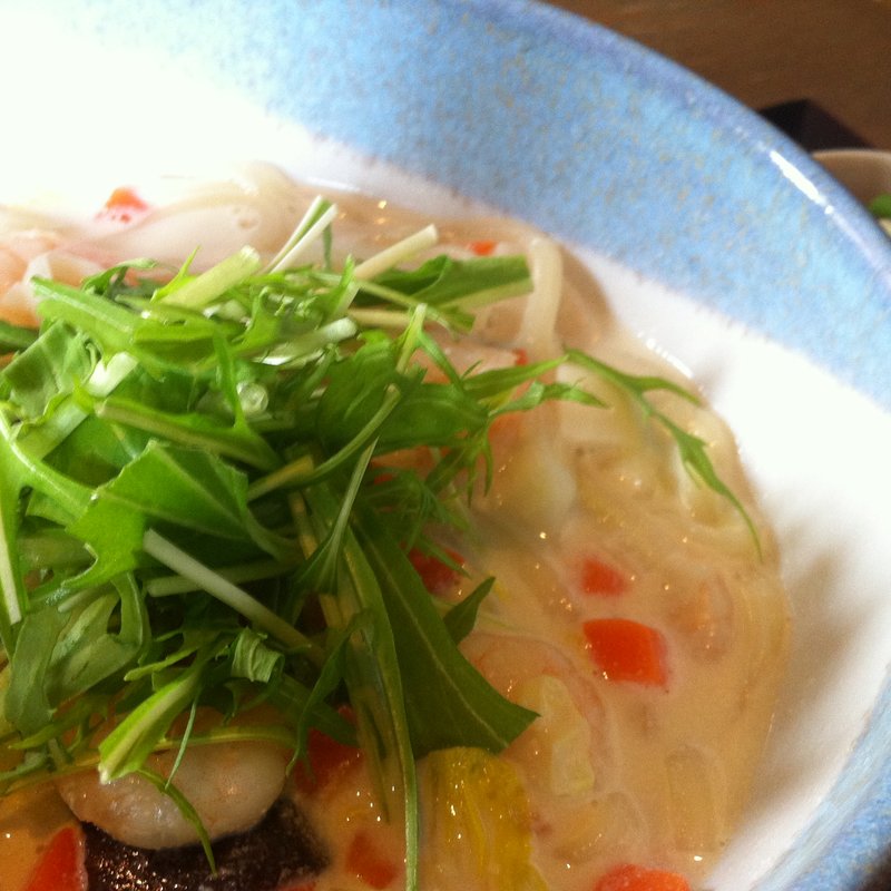 ぷりぷり海老とたっぷり野菜のちゃんぽん風うどん(温)(神楽坂 茶寮 本店)