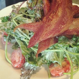 Kale B.L.T Salad(Sweet Chick)