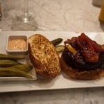 THE FOOD HALL BURGER(The Todd English food hall)