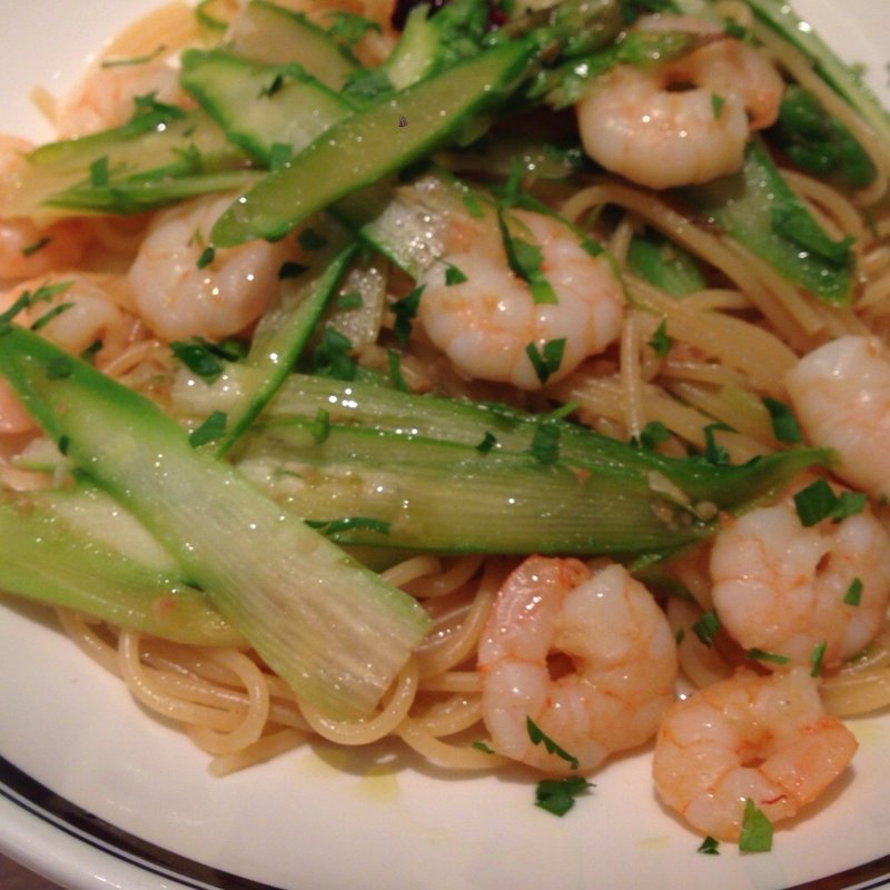 アスパラと小エビのペペロンチーノ(SARU 代々木上原店)