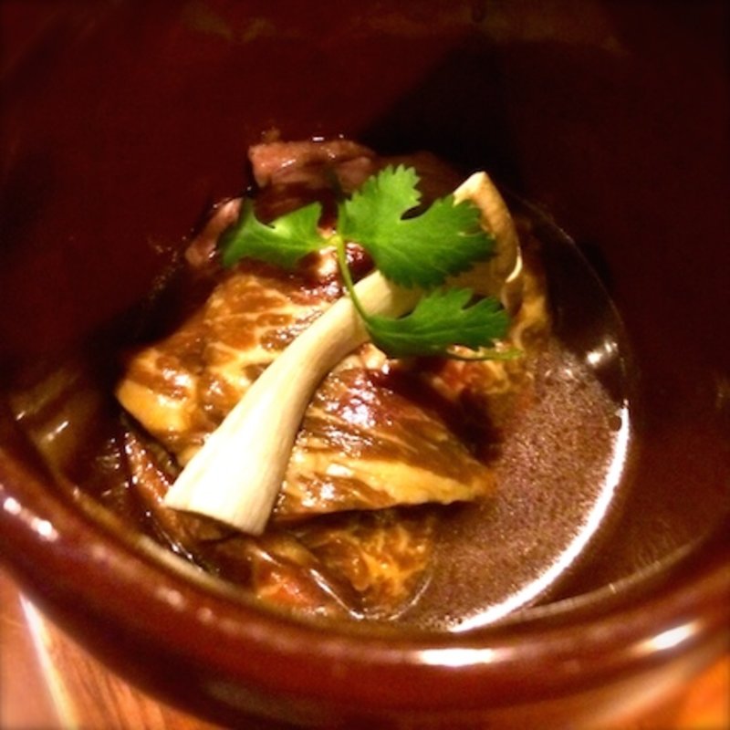 壷漬けカルビ(焼肉 鶴橋)