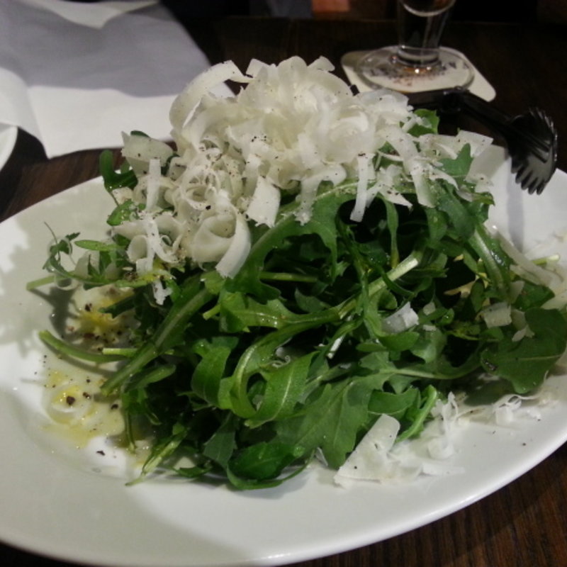 ルッコラのサラダ(ピッツェリア バル ファンタジスタ)