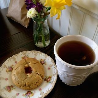 White Chocolate Raspberry Cookie(Milk Jar Cookies)