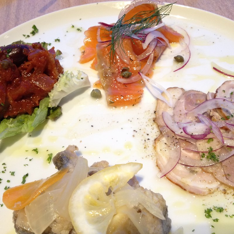 本日の前菜4種類盛り合わせ(イルポネンティーノ ピアッツア)