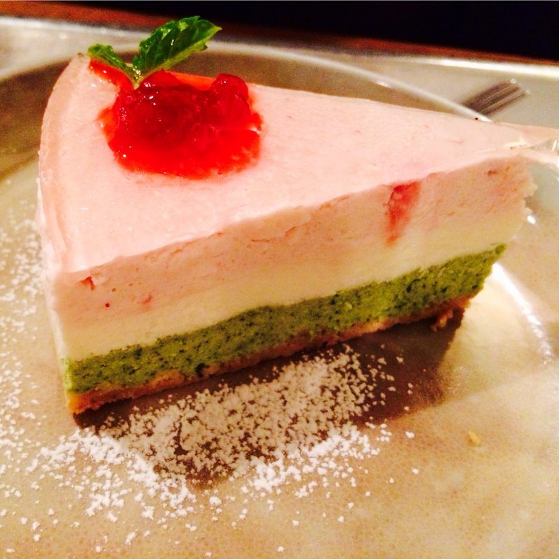 抹茶とベリーのチーズケーキ(Cocopelli Shrimp 海と畑の台所)