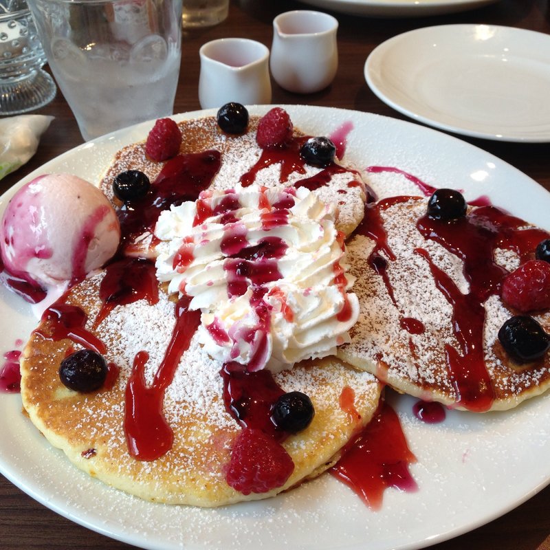 ミックスベリーパンケーキ(カフェブランチ)