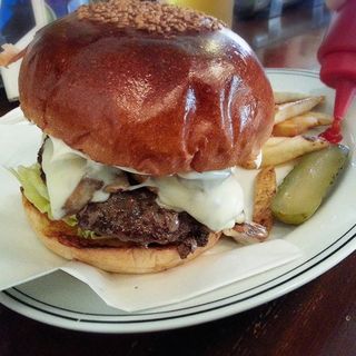 モッツァレラマッシュルームバーガー(ファイヤーハウス （FIRE HOUSE）)