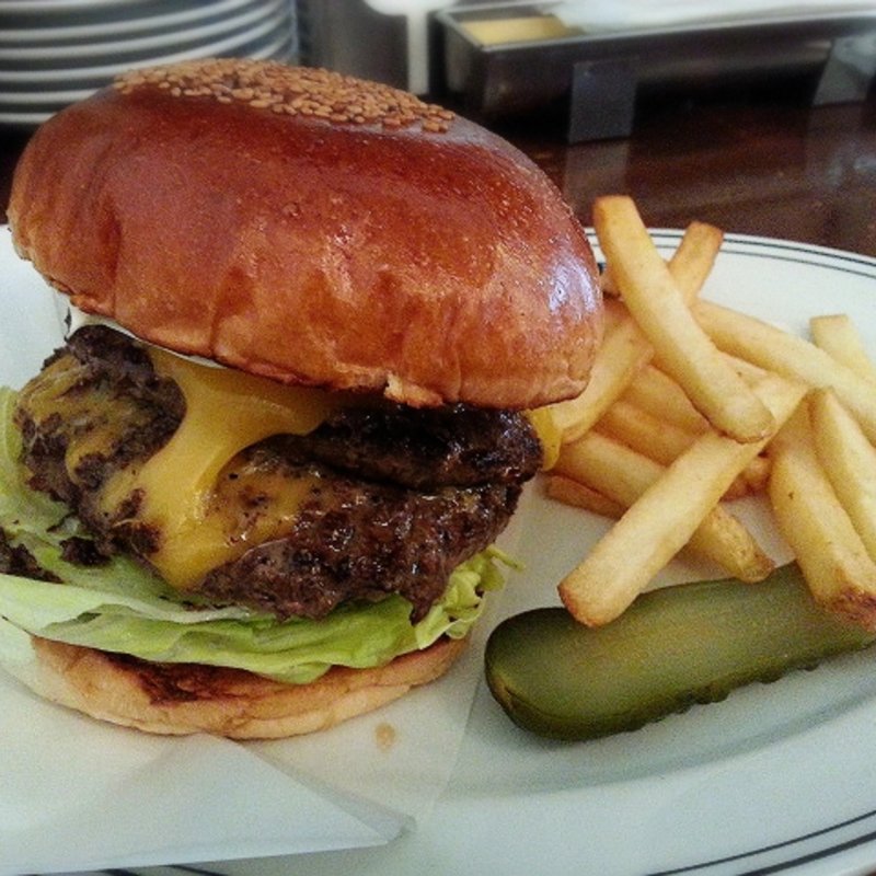 ダブルチーズバーガー(ファイヤーハウス （FIRE HOUSE）)