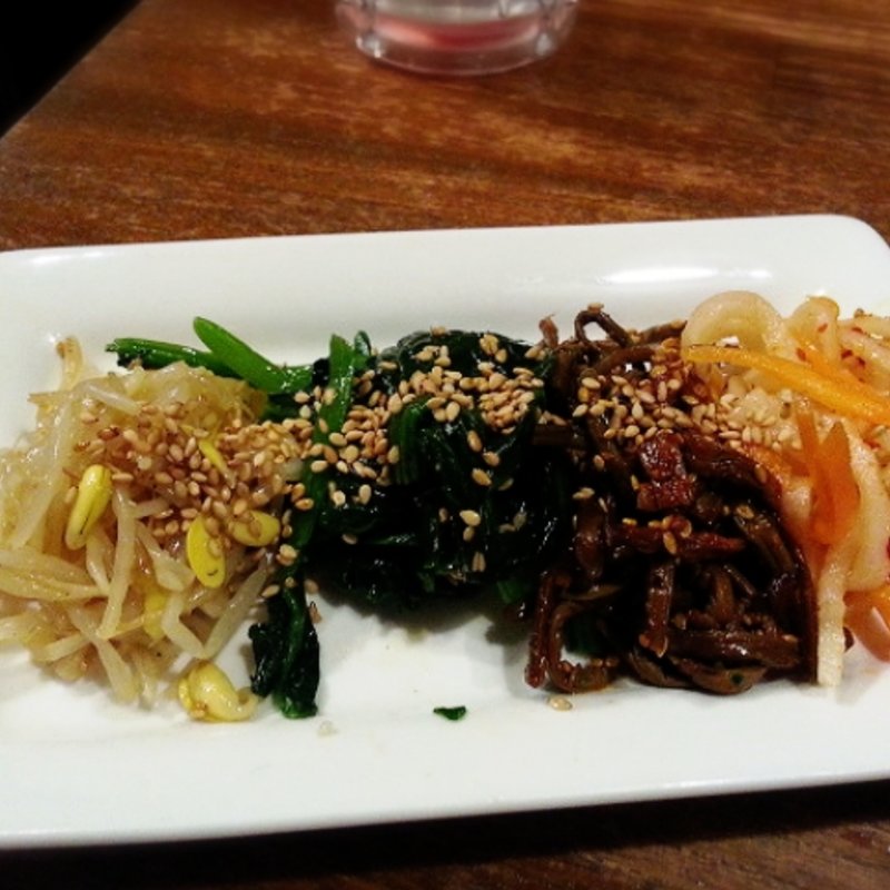 ナムル(ホルモン焼肉 花れん5)