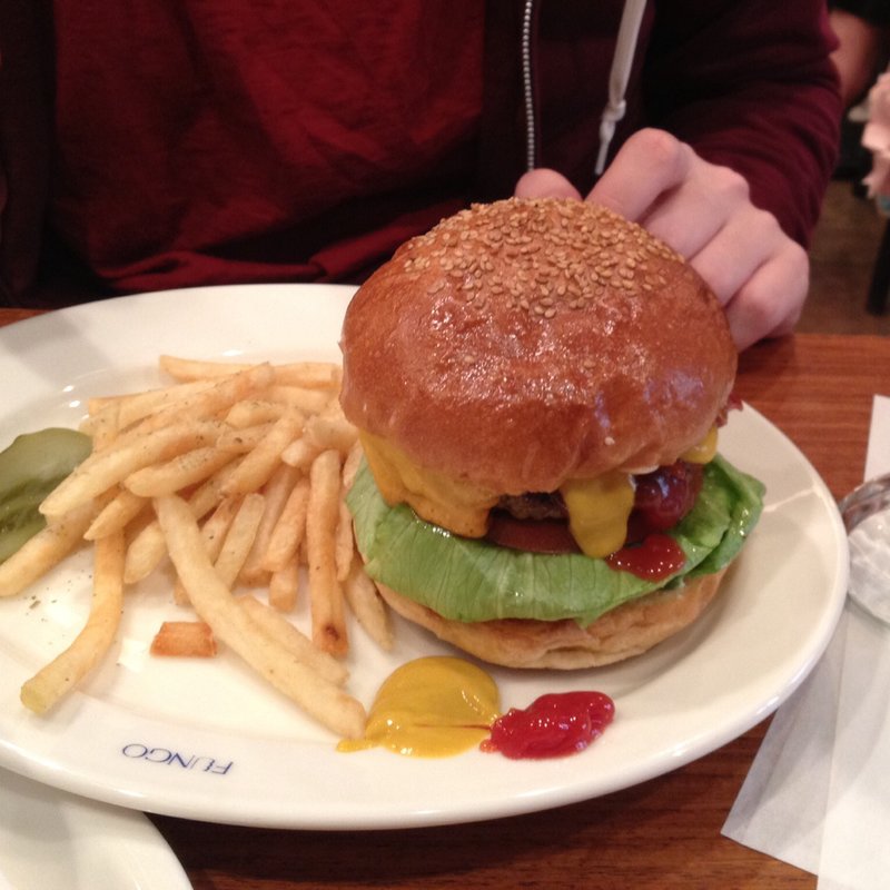 チーズバーガー(ファンゴー)