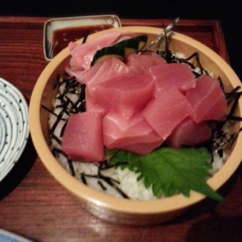 まぐろぶつ丼(魚料理 みうら)
