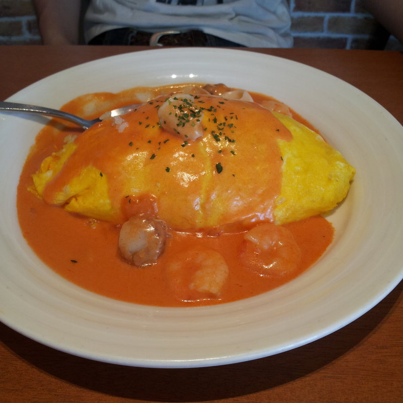 海の幸のトマトクリームオムライス(ポムの樹 相鉄ジョイナス店)