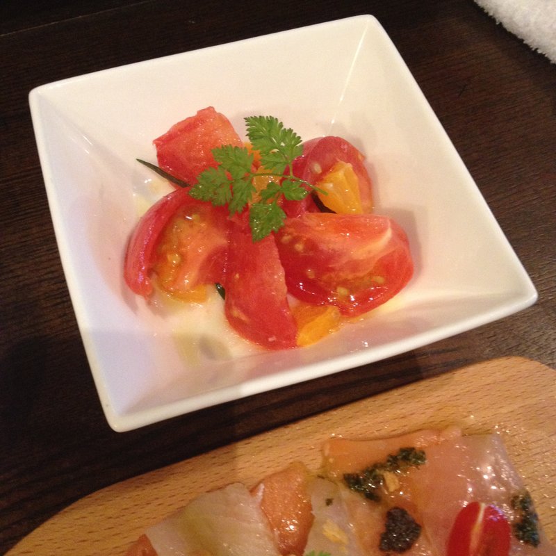  トマトのオレンジマリネ(蒲田 魚介ビストロsasaya)