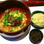 鰻ひつまぶし丼