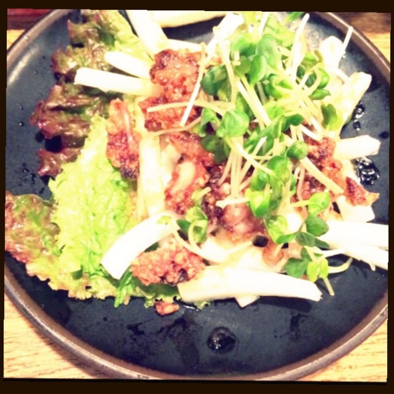 闘鶏サラダ(闘鶏 三郎店)