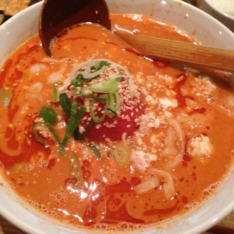 赤トマト坦々麺(蒼龍唐玉堂 六本木店)