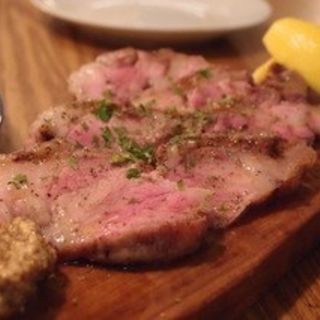 お肉(Osteria Urara（オステリアウララ）)