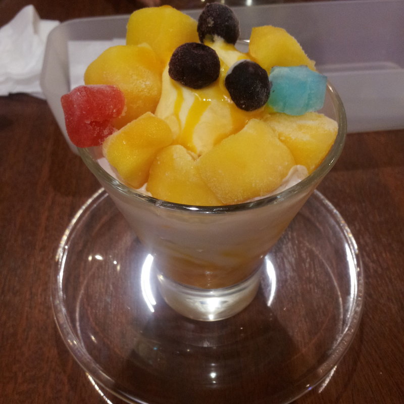 白くまマンゴーパフェ(ポムの樹 相鉄ジョイナス店)