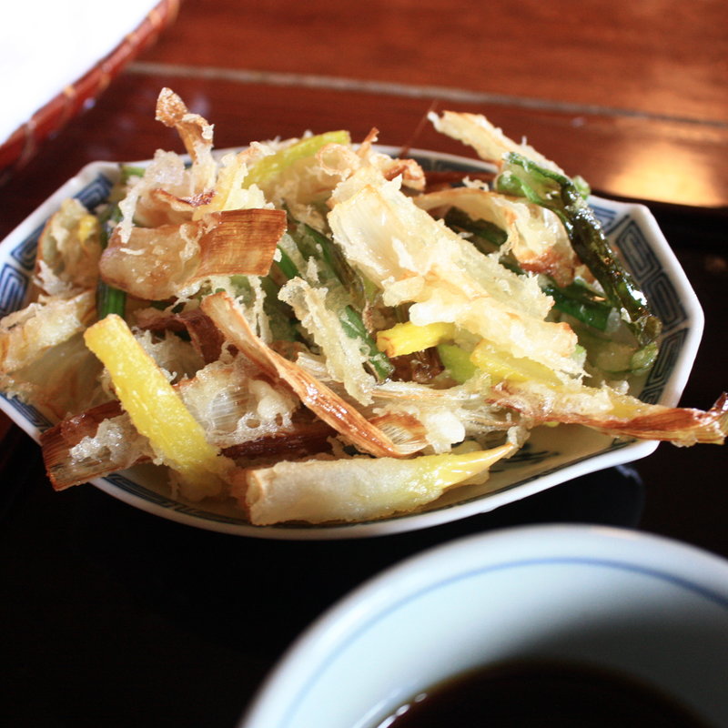 地葱の天ぷら(慈久庵 （じきゅうあん）)