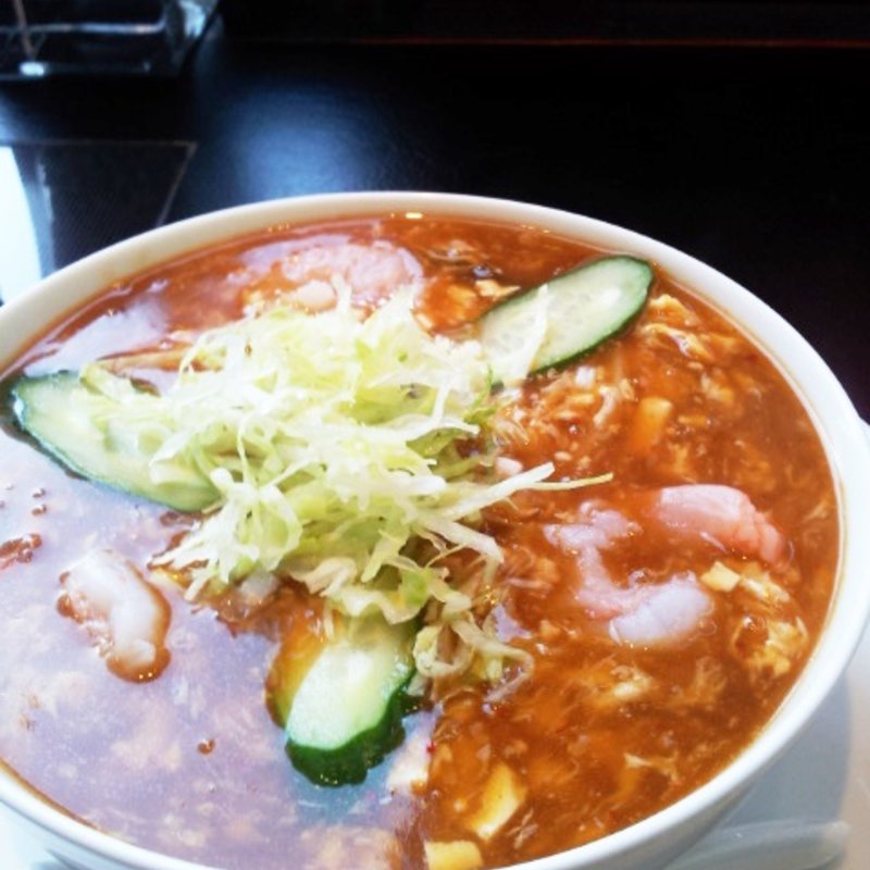 酸味と辛味のつゆそば (御膳房 銀座店 （中国雲南料理、雲南キノコ火鍋専門店）)