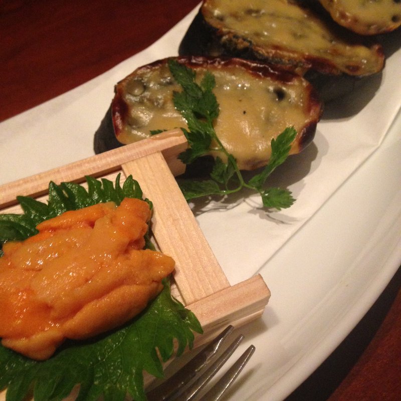 ウニトースト竹炭バケット(八吉 新宿三丁目店 （やきち）)