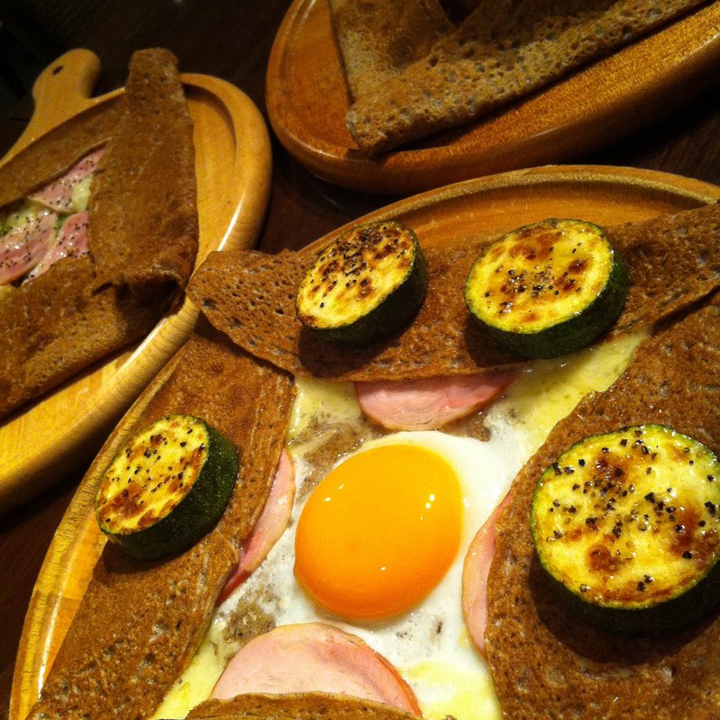 ズッキーニのガレット(HEARTH)