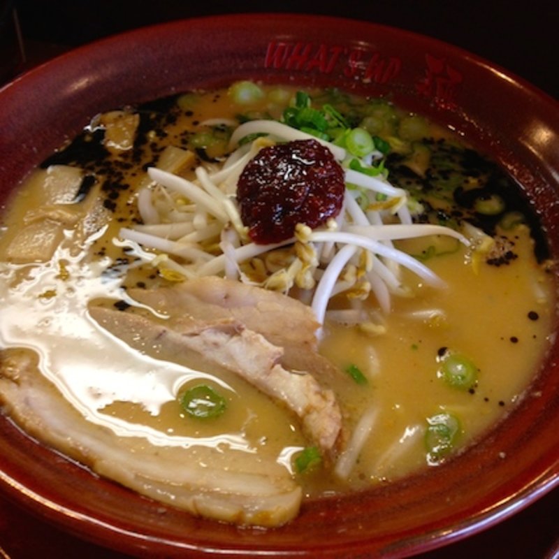 赤味噌ラーメン(What's Up Men)