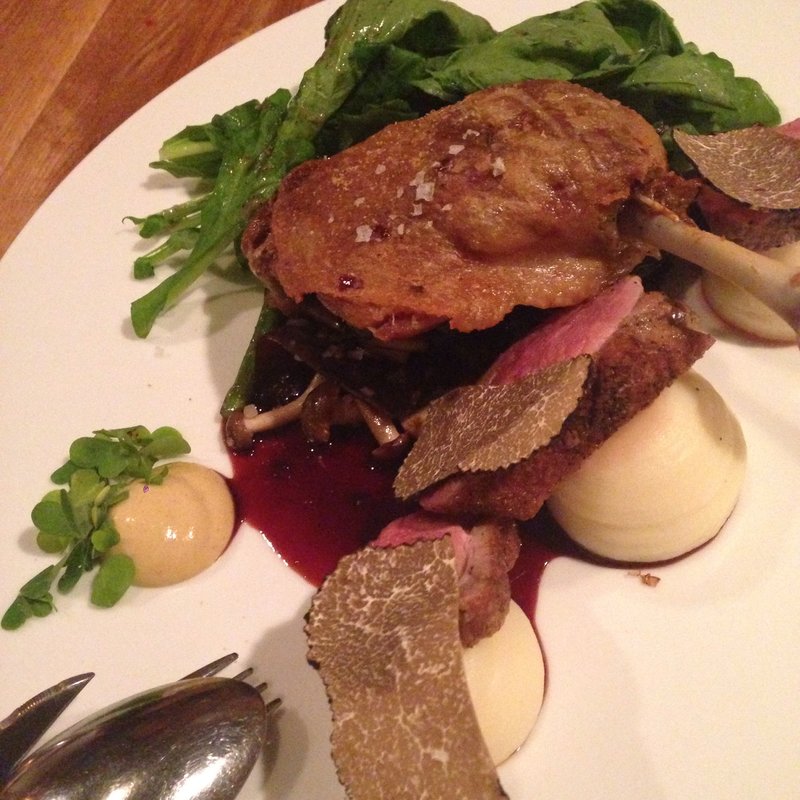 鴨のコンフィと鴨ムネ肉のポワレ(ATELIER BEC)