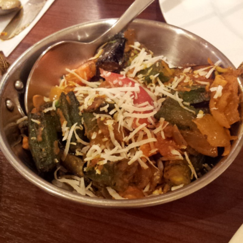 ビンディ・ベェガン（茄子とオクラのカリー）(アーンドラ·キッチン)