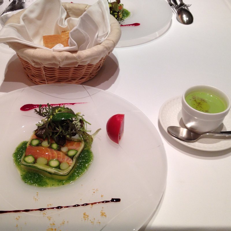 (ハタケ青山 （HATAKE AOYAMA）)