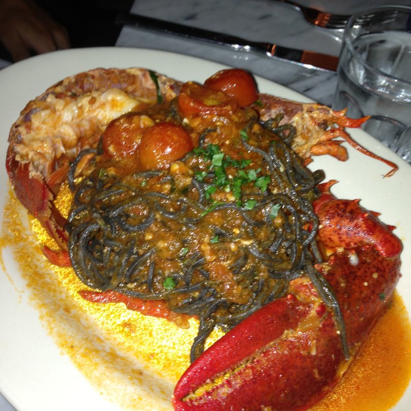 BLACK SPAGHETTI WITH LOBSTER(Broccolino)