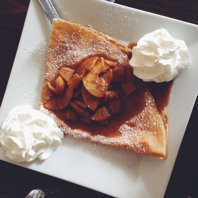 Apple cinnamon crepe(Panino Rustico)