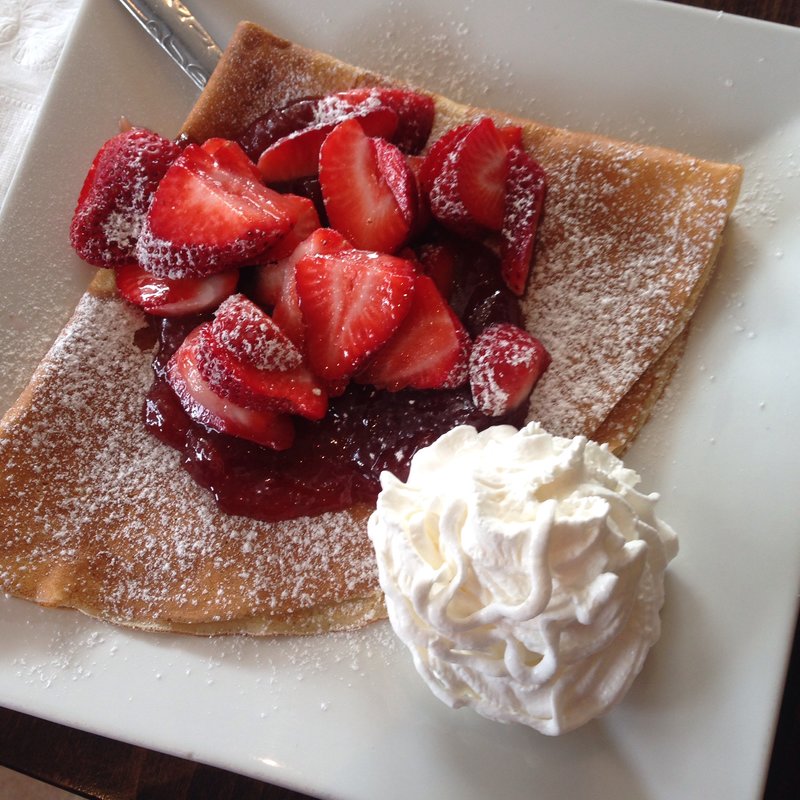 Fresh Strawberry and Strawberry Preserve Crepe(Panino Rustico)