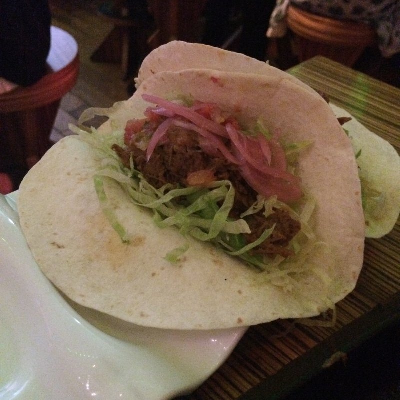 タコス(MUCHO MODERN MEXICANO)