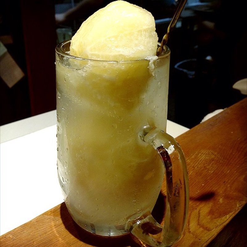 丸ごとグレープフルーツ酎ハイ(居酒屋 あんじ 麩屋町綾小路店 )