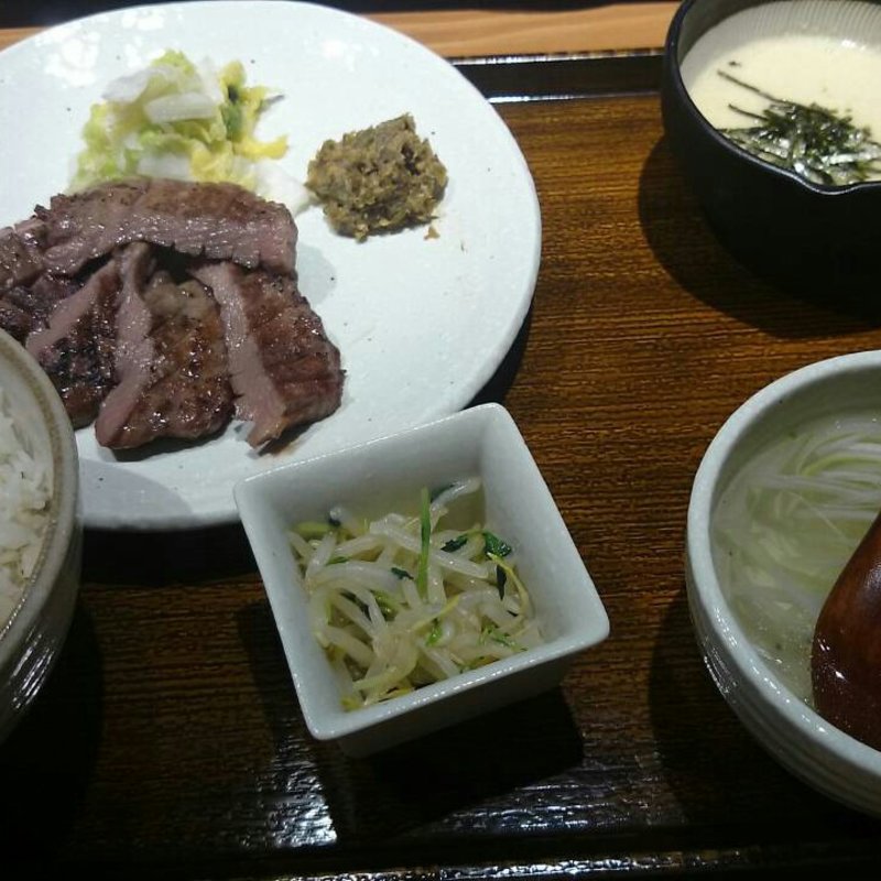 牛タンランチ(牛たんと和牛焼き 青葉苑)